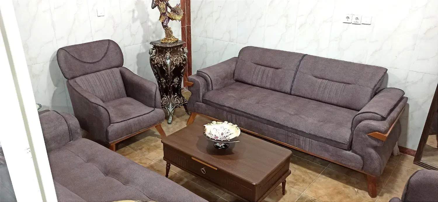 حراج مبل چستر تختخواب شو 8 نفره یک سوم قیمت بازار|مبلمان خانگی و میز عسلی|اسلامآباد غرب, |دیوار