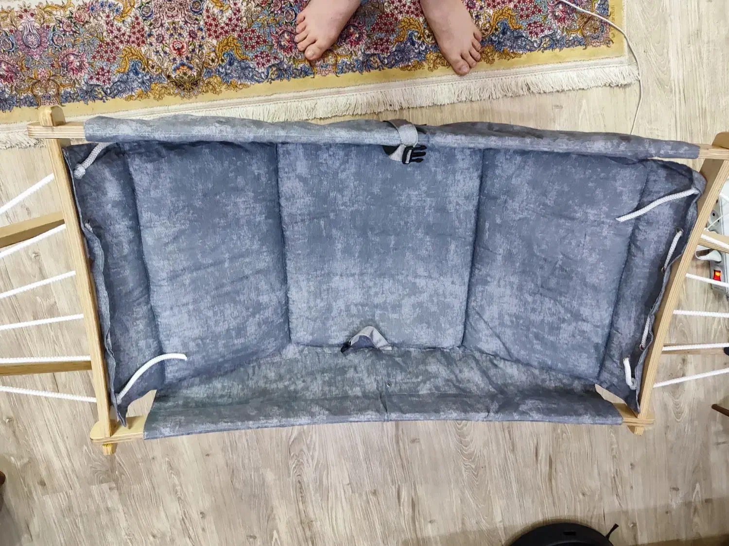 ننوی بچه|تخت و سرویس خواب|رشت, دیلمان|دیوار