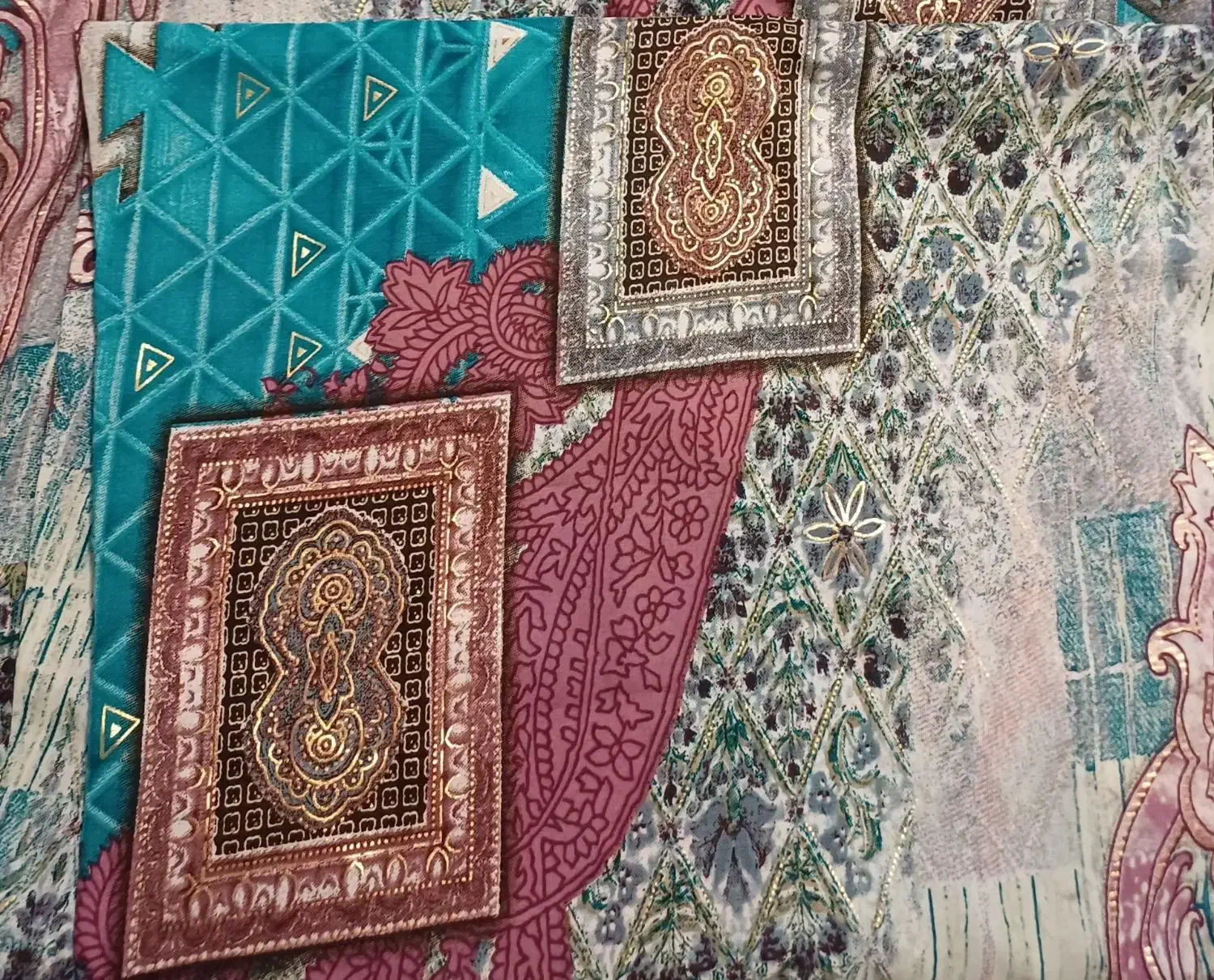 چادر نو دوخته شده طلا کوب|لباس|تبریز, |دیوار