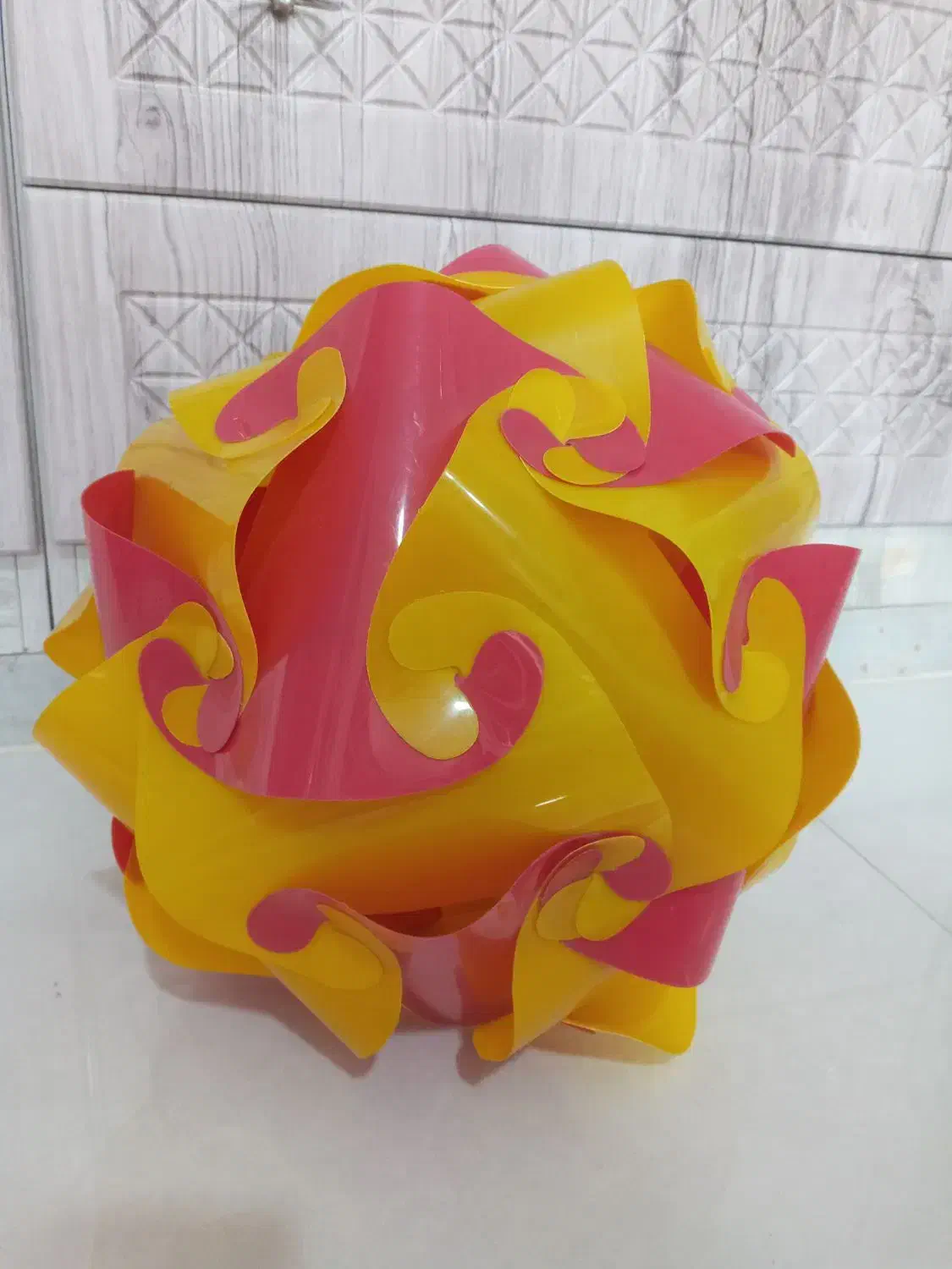 لوستر چراغ خواب نور خورشیدی|لوستر و چراغ آویز|همدان, |دیوار