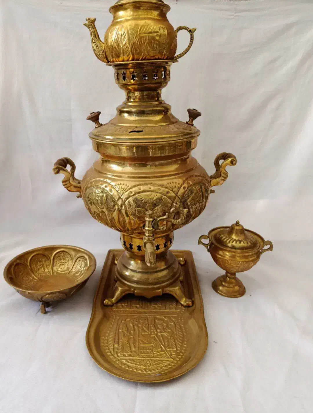 سرویس سماور قدیمی (معاوضه کالا ب کالا) عضو کانالشو|کلکسیون اشیاء عتیقه|قم, شهید رجایی|دیوار