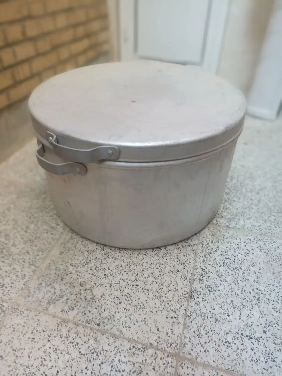 دیگ درحد نو|ظروف پختوپز|میبد, |دیوار