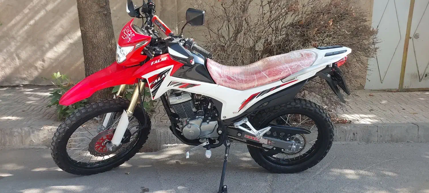 موتور تریل فلات طرح crf مدل ۱۴۰۲|موتورسیکلت|همدان, |دیوار