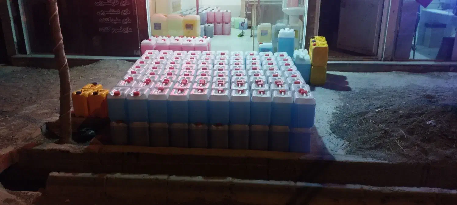 مایع لباسشویی 10 لیتری با کیفیت فوق العاده|مواد شوینده و دستمال کاغذی|تایباد, |دیوار