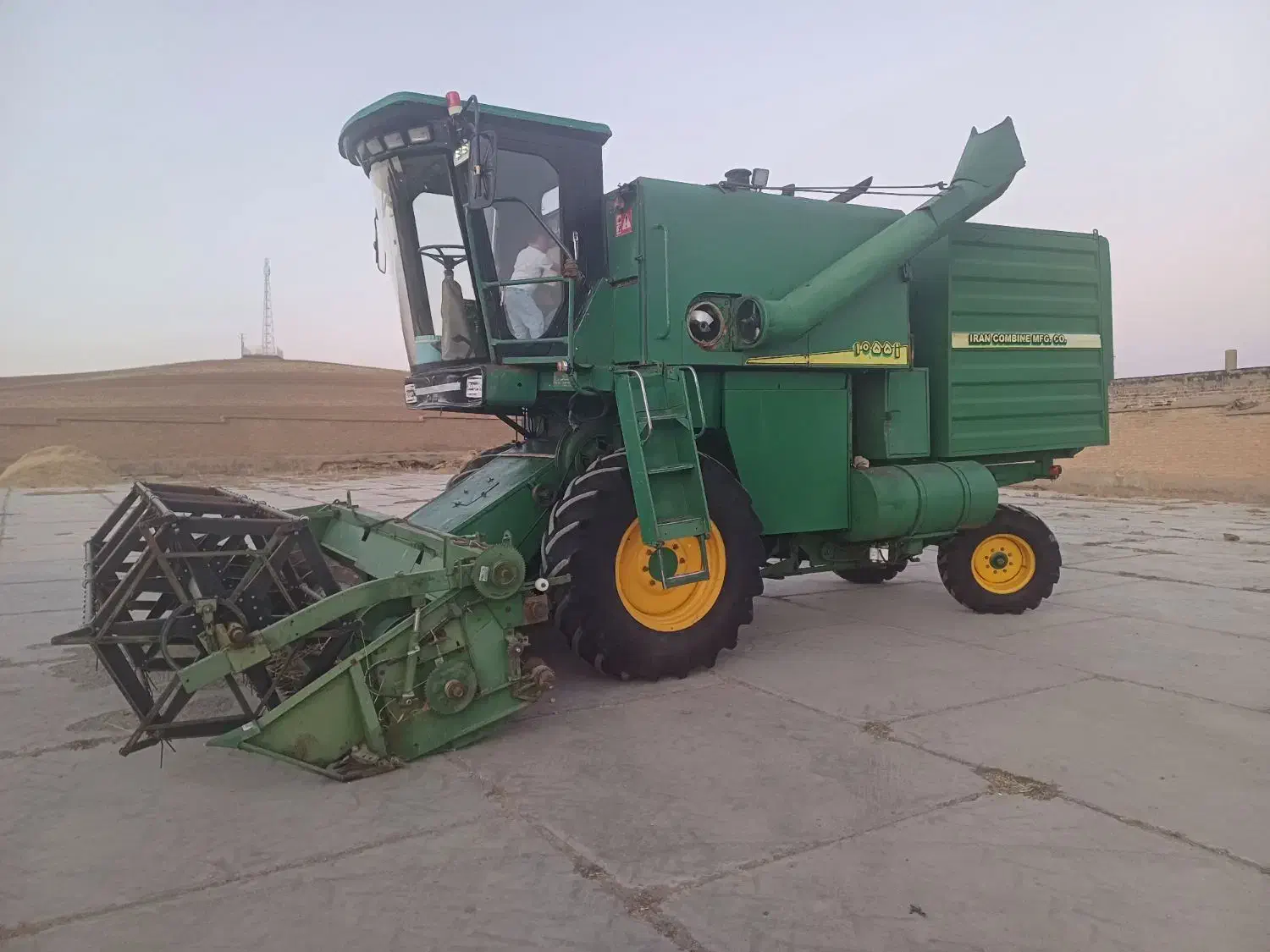 کمباین ۸۶ موتور مشکی|خودرو سنگین|سنقر, |دیوار