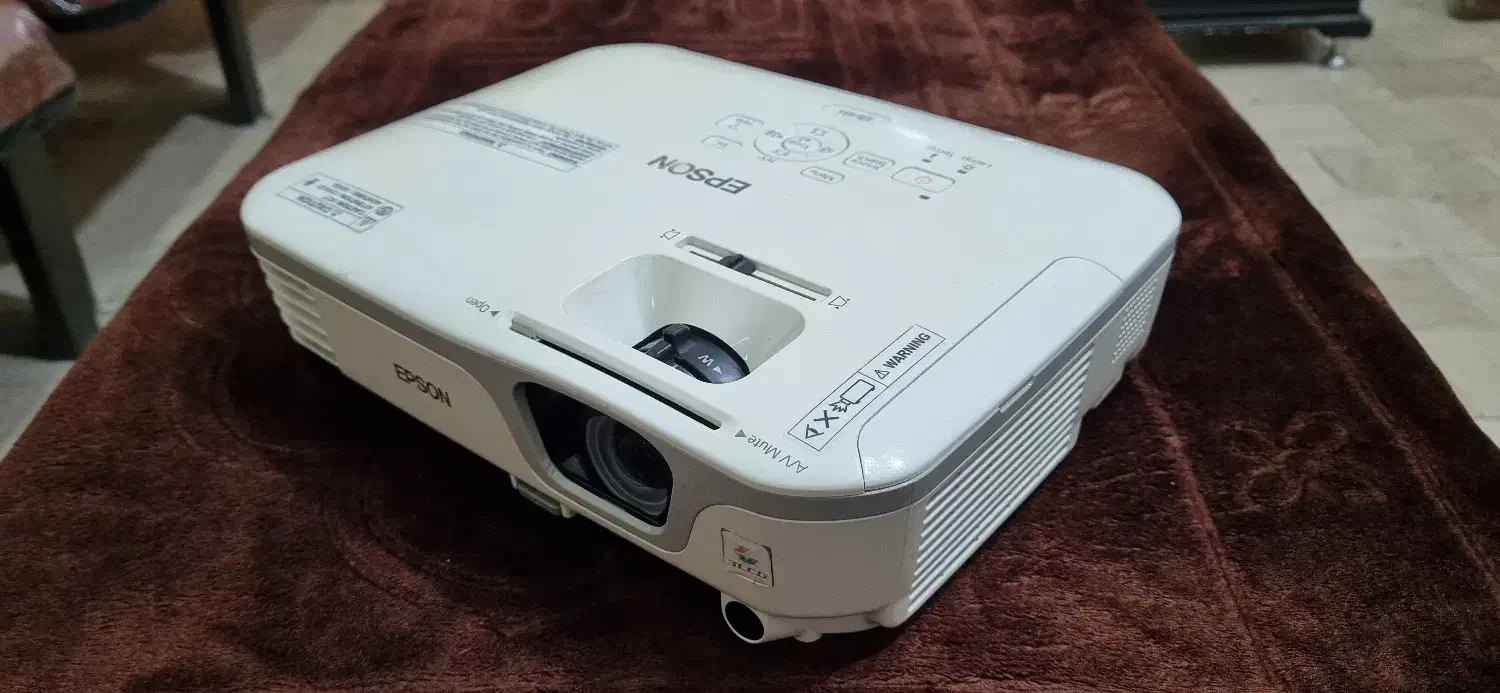 ویدئو پروژکتور Epson لنز شیشه|تلویزیون و پروژکتور|خوی, |دیوار