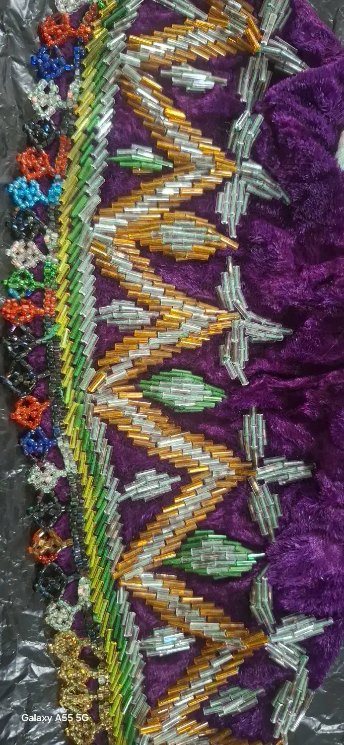 لچک|لباس|نجفآباد, یزدانشهر|دیوار