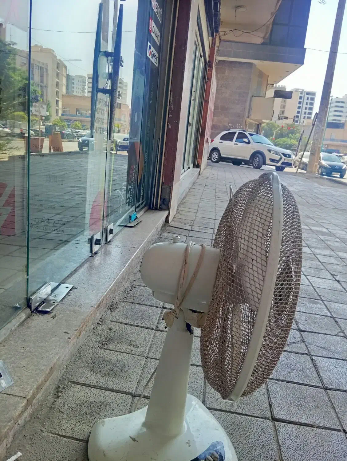 پنکه دستی پارس خزر در حد صفر استفاده نشده|پنکه و تصفیه‌کنندهٔ هوا|بندرعباس, |دیوار