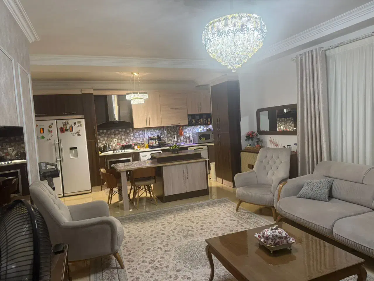 ۸۰متری/معلم/گوهری/پارکینگ اختصاصی/اسانسور|فروش آپارتمان|رشت, علی آباد|دیوار