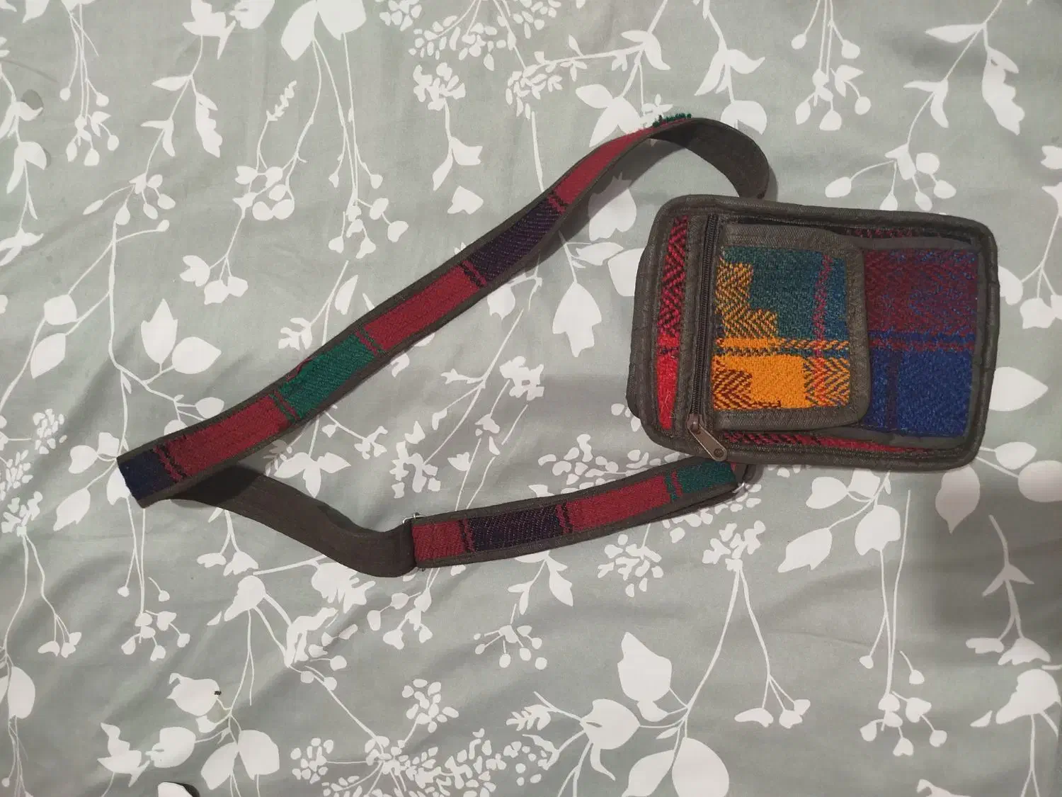 کیف دوشی سنتی|کیف، کفش، کمربند|بروجرد, |دیوار