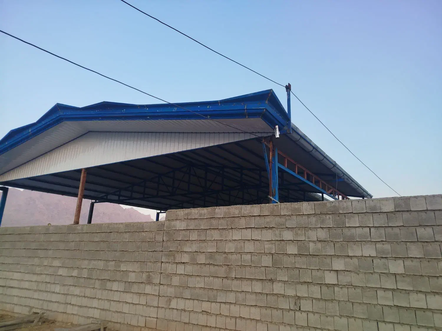 نصب شیروانی ایران پوشش|خدمات پیشه و مهارت|اراک, |دیوار