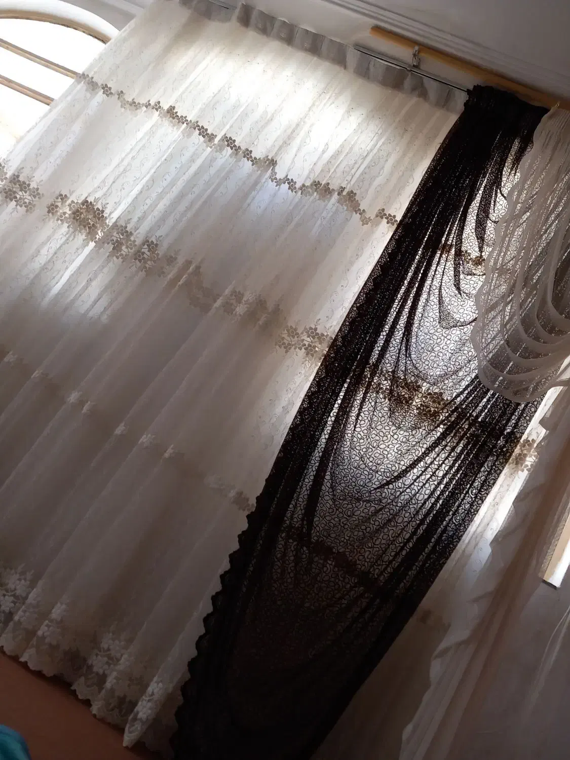 پرده|پرده، رانر، رومیزی|دورود, |دیوار