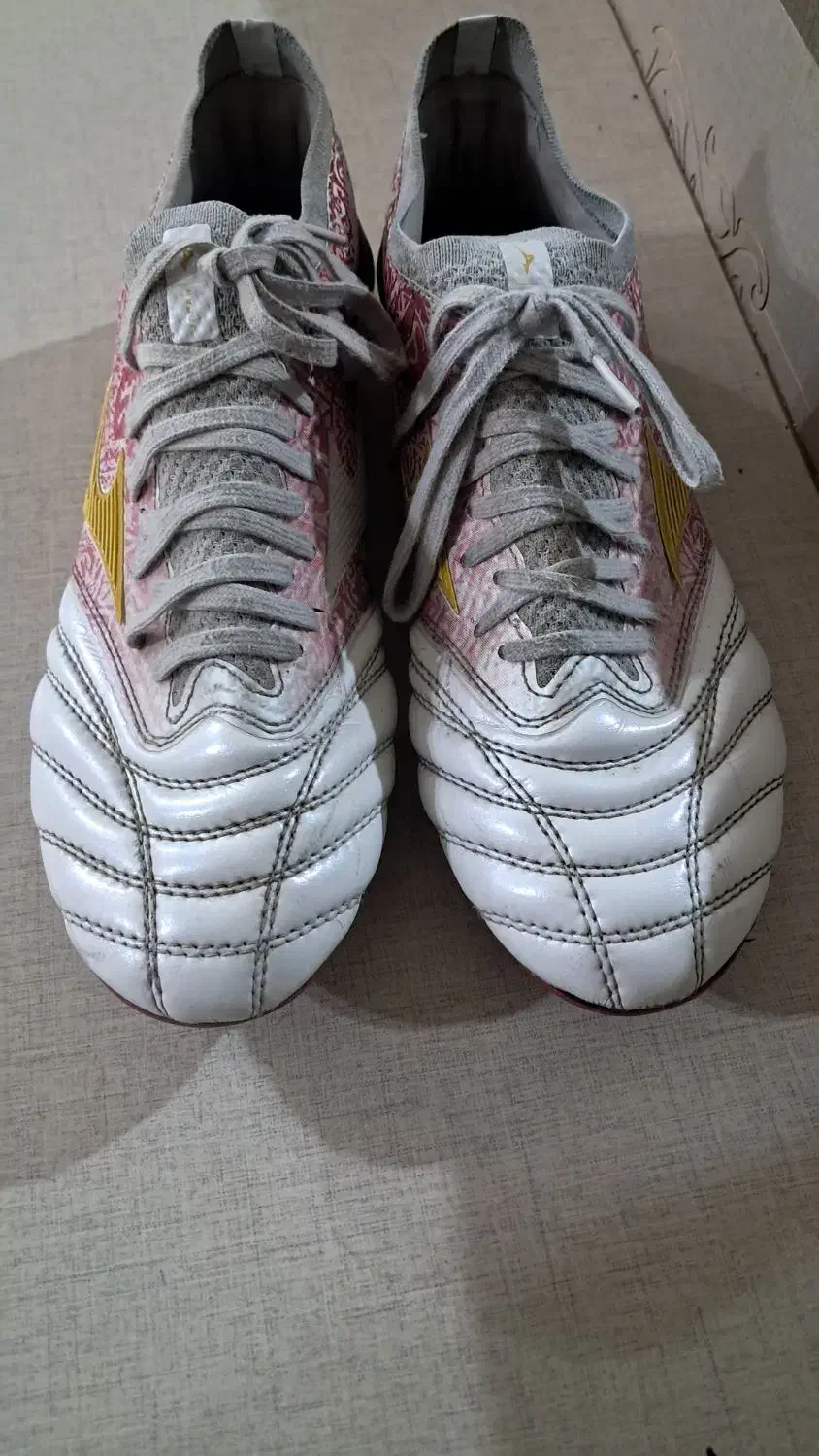 کفش استوک فوتبال|کیف، کفش، کمربند|رشت, باهنر|دیوار