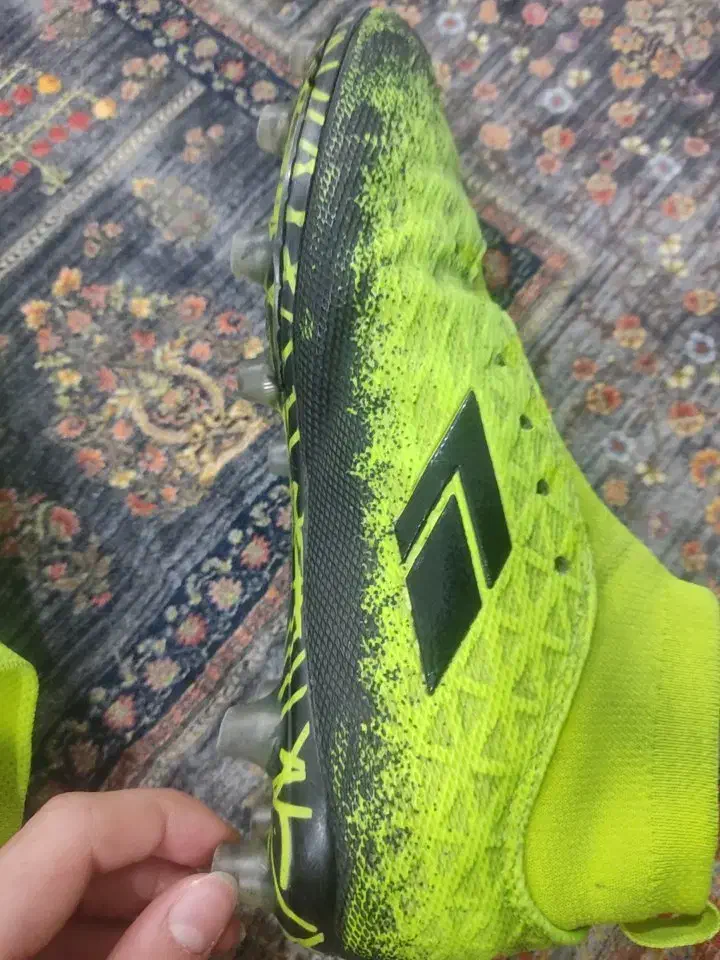 کفش فوتبال سایز ۳۸ تخفیف|تجهیزات ورزشی|تهران, تهرانسر شمالی|دیوار