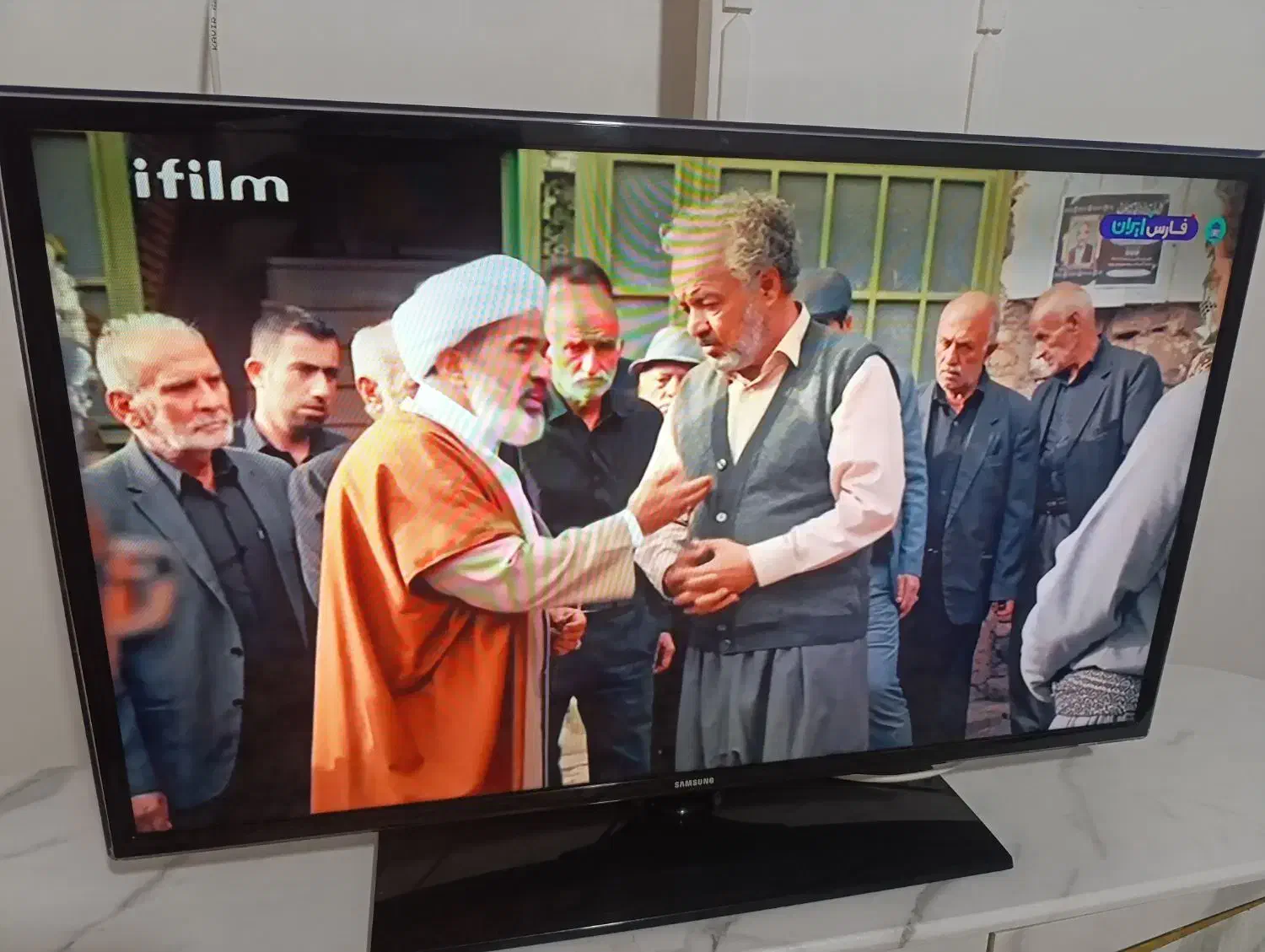 تلویزیون ال ای دی|تلویزیون و پروژکتور|قرچک, میرزائی شمالی|دیوار