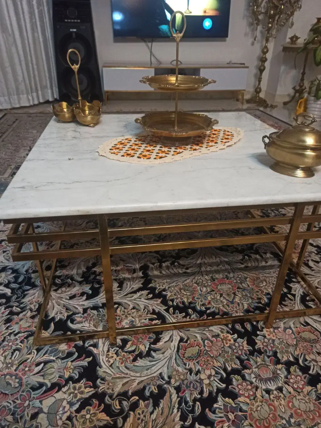 میز وسط|مبلمان خانگی و میز عسلی|پرند, فاز ۳|دیوار