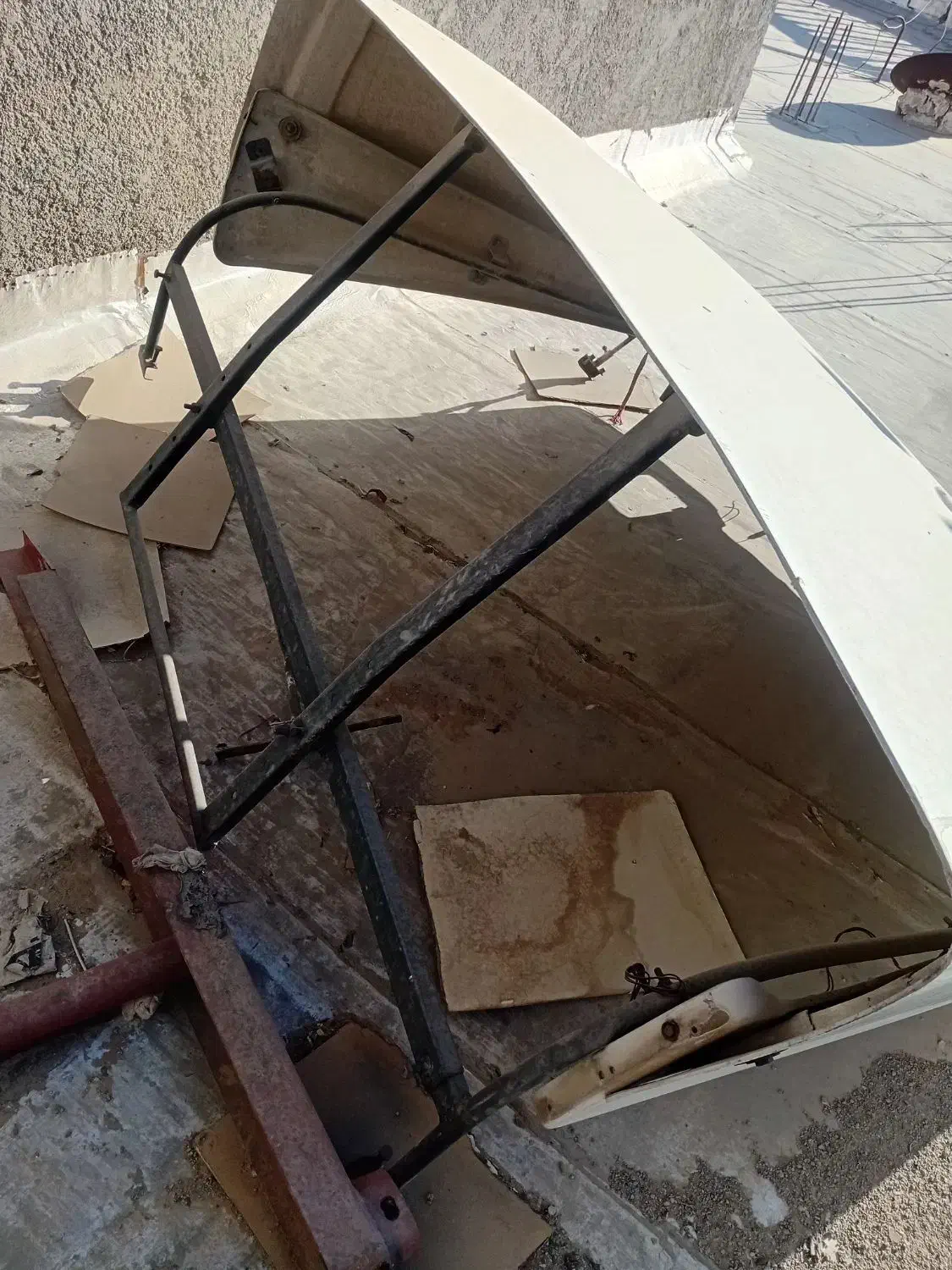 بادگیر کامل ایویکو ۳۳۰ سالم تمیز|قطعات یدکی و لوازم جانبی|زرین دشت (فارس), |دیوار