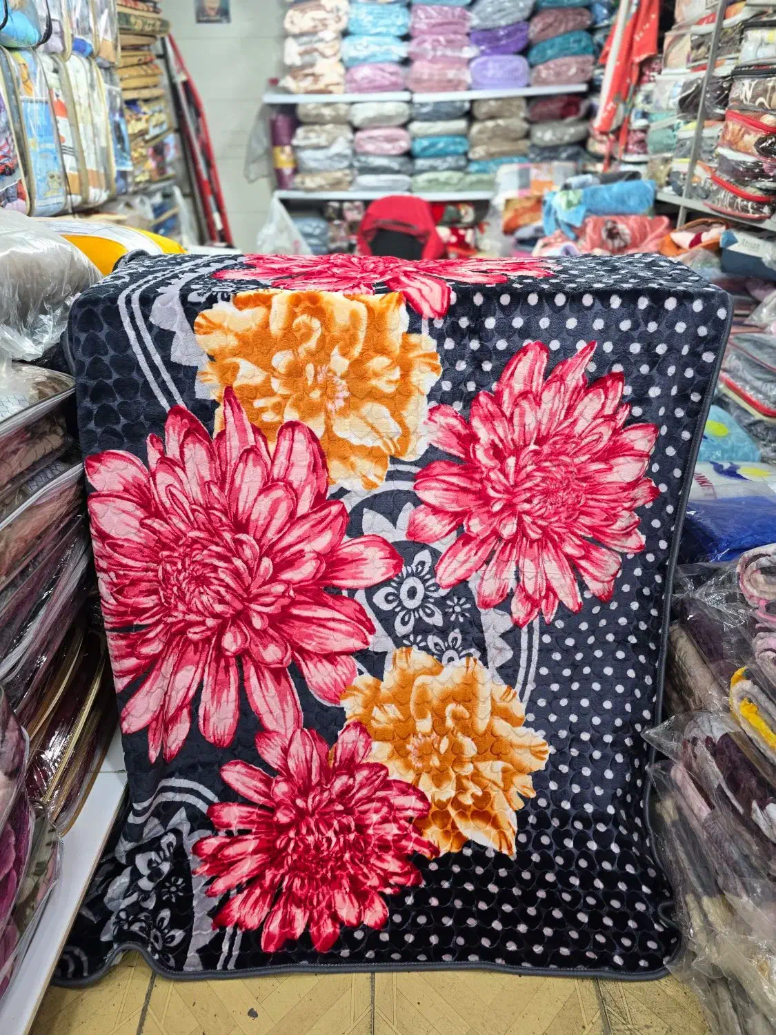 پتو یکنفره روشا|رختخواب، بالش، پتو|قدس, شهر‌قدس|دیوار