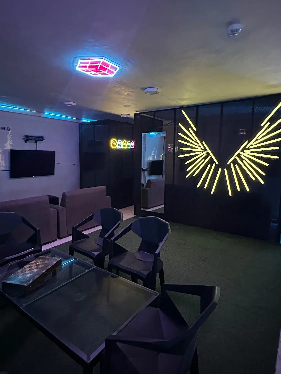 واگذاری مغازه گیم کلاب واقع در شهرک بهشتی|فروشگاه و مغازه|شیراز, شهرک بهشتی|دیوار