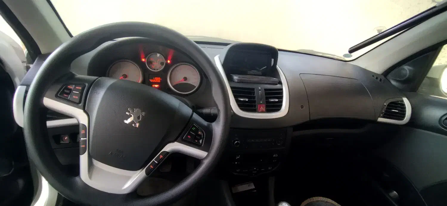 فروش فوری 207 موتور tu5 i دنده ایی|خودرو سواری و وانت|قشم, |دیوار