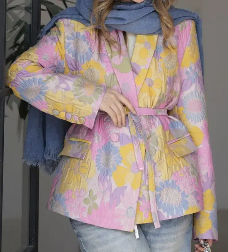 کت ژاکارد|لباس|رشت, دیلمان|دیوار