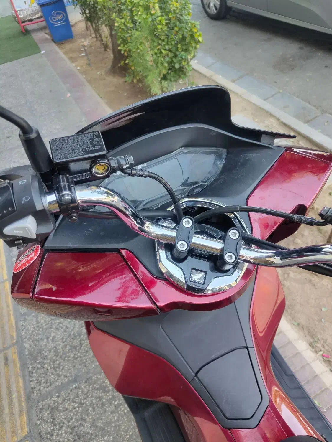 pcx 170 همراه|موتورسیکلت|شیراز, سیاه سنگ|دیوار