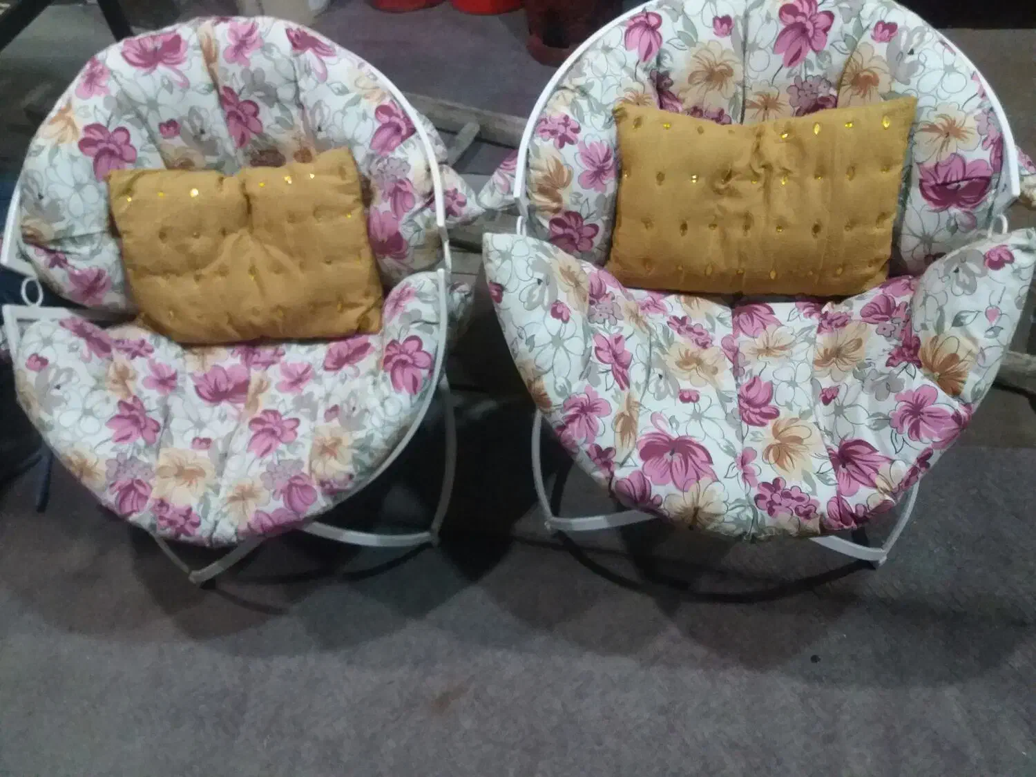 مبل ساحلی|مبلمان خانگی و میز عسلی|نجفآباد, قلعه سفید|دیوار