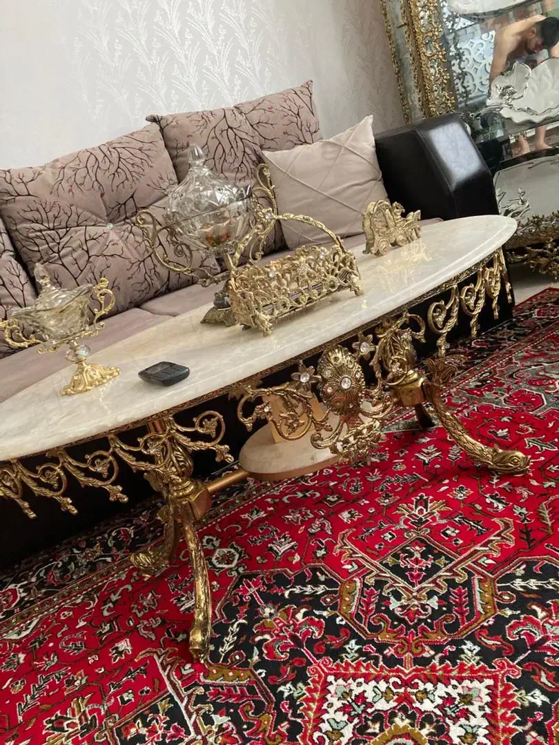 خرید فروش لوستر برنز و اینه کنسول برنز لوازم برنزی|لوستر و چراغ آویز|تبریز, |دیوار
