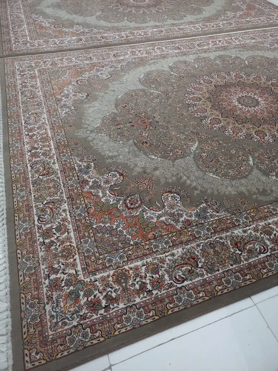 جفت فرش ۹متری ۷۰۰شانه ۲۵۵۰تراکم دستباف گونه|فرش|کرج, کمال‌شهر|دیوار