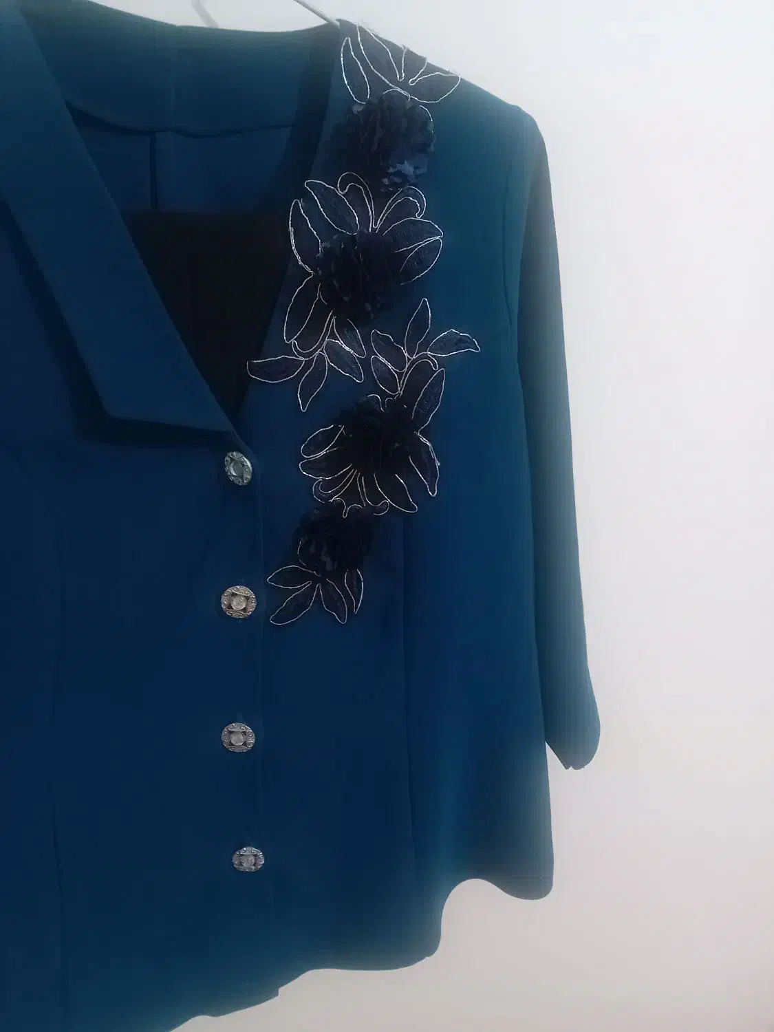 کت دامن|لباس|تبریز, |دیوار