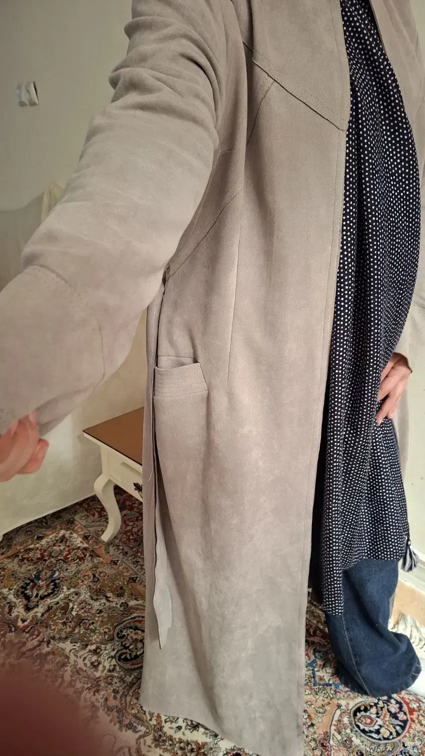 مانتو|لباس|مشهد, دانشجو|دیوار