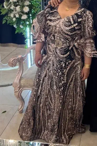 لباس مجلسی|لباس|ازنا, |دیوار