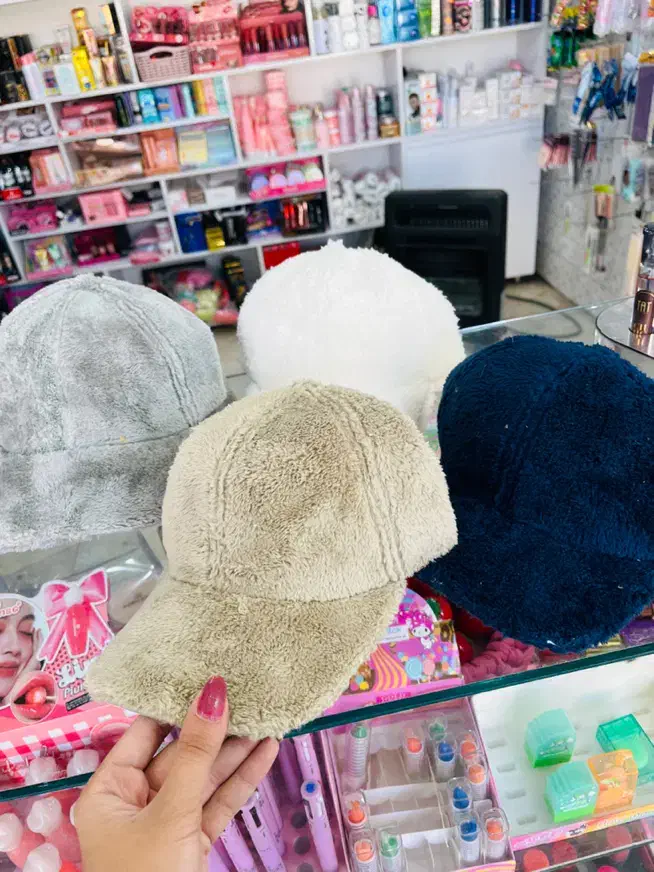 گوشگیر و کلاه اکسسوری آرایشی|زیورآلات و اکسسوری|رفسنجان, |دیوار