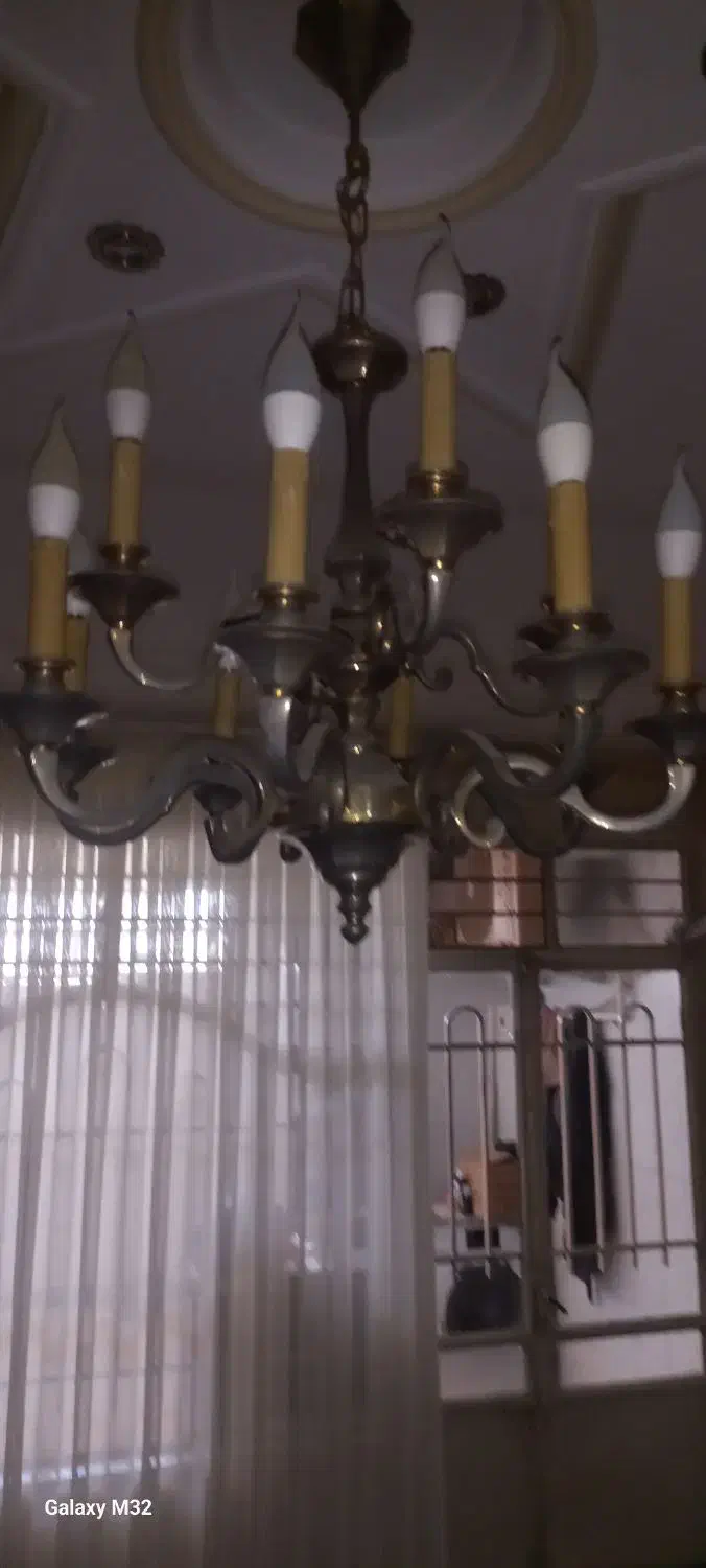 یگ عدد لوستر برنجی سلطنتی|لوستر و چراغ آویز|مشهد, نیزه|دیوار