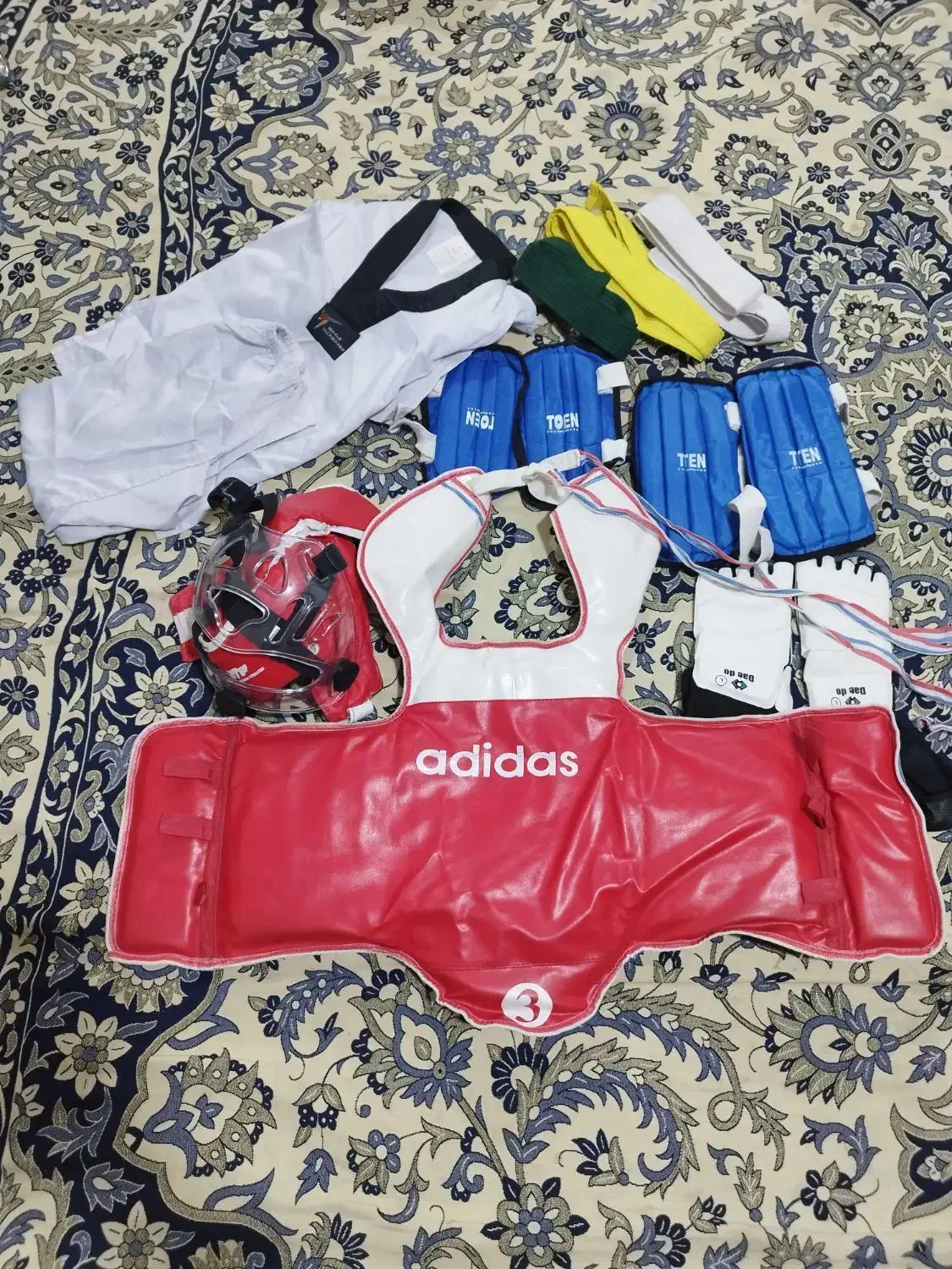 ست تکواندو کامل تخفیف پای معامله|تجهیزات ورزشی|رشت, دیانتی|دیوار