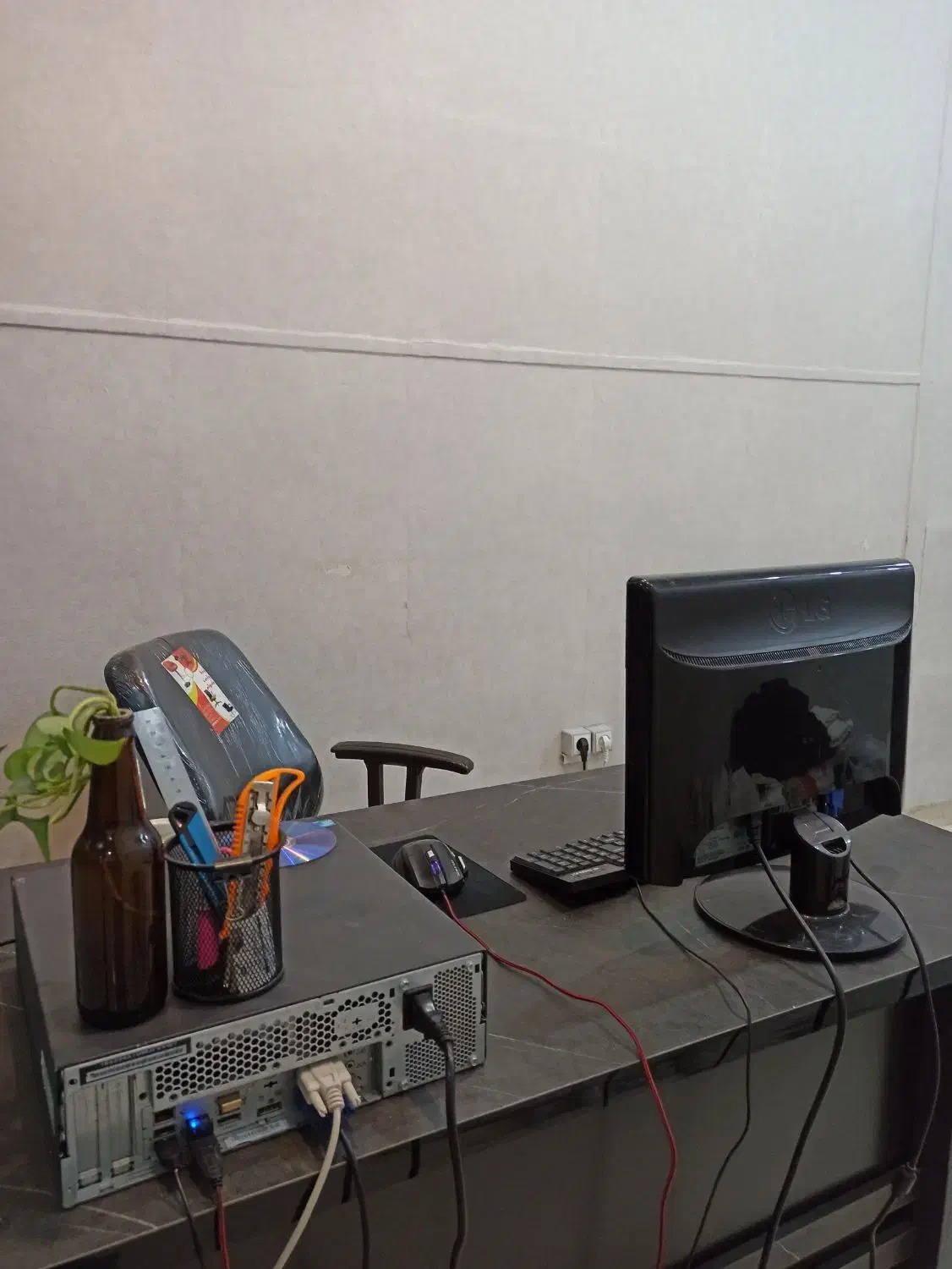 خانم مسلط به فتوشاپ|استخدام اداری و مدیریت|مشهد, سپاد|دیوار