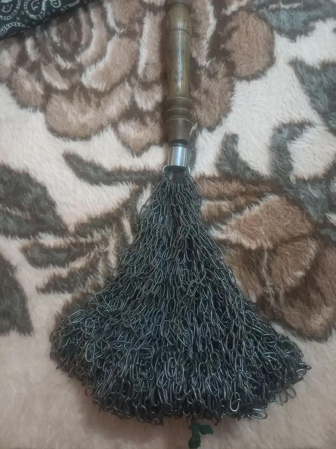 زنجیر عزاداری قدیمی سنگین|کلکسیون اشیاء عتیقه|قم, شاه سید علی|دیوار