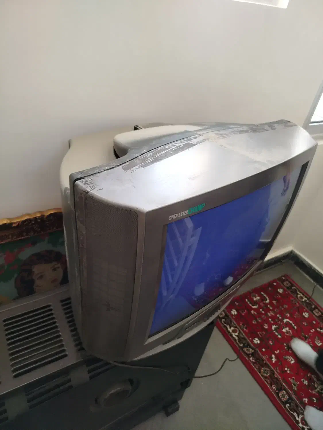 تلویزیون قدیمی شهاب|تلویزیون و پروژکتور|اهر, |دیوار