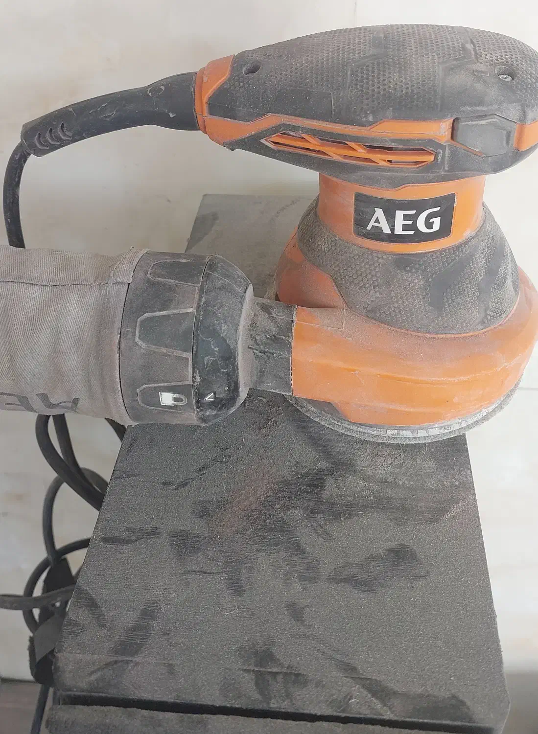 سنباده لرزان گرد آاگ|ابزارآلات|مشهد, نیروی هوایی|دیوار