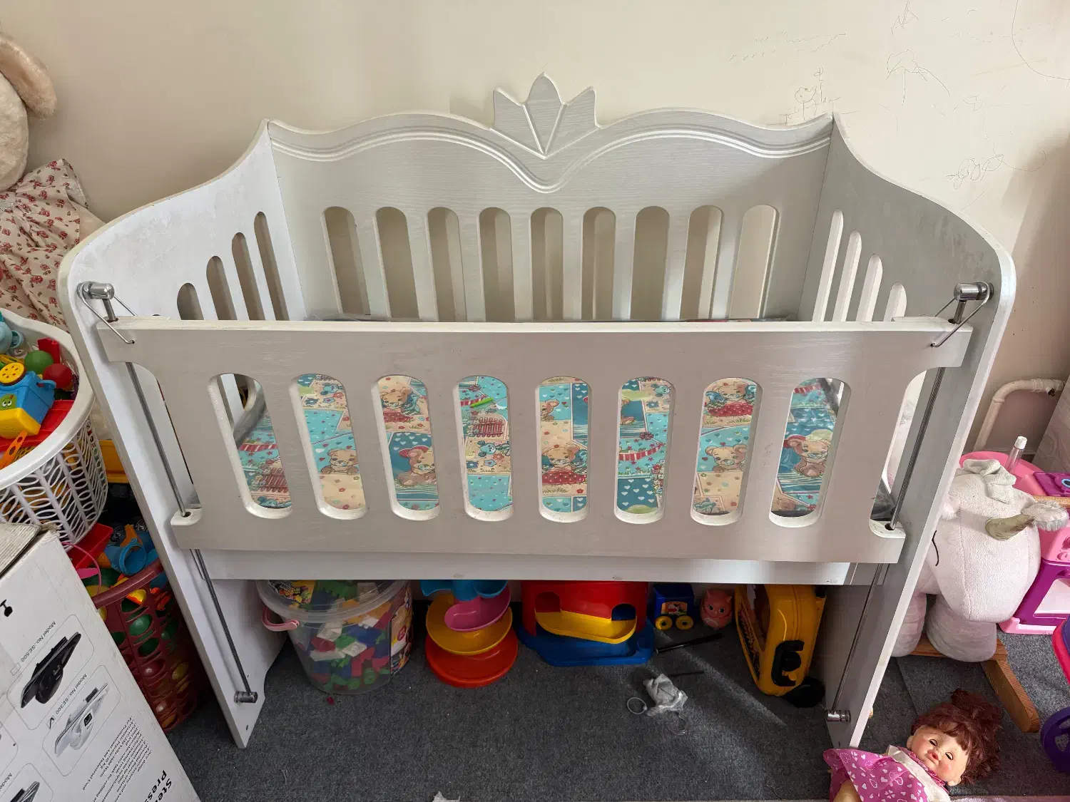 تخت کنار مادر نو مناسب سیسمونی|تخت و صندلی بچه|ری, دولتآباد|دیوار