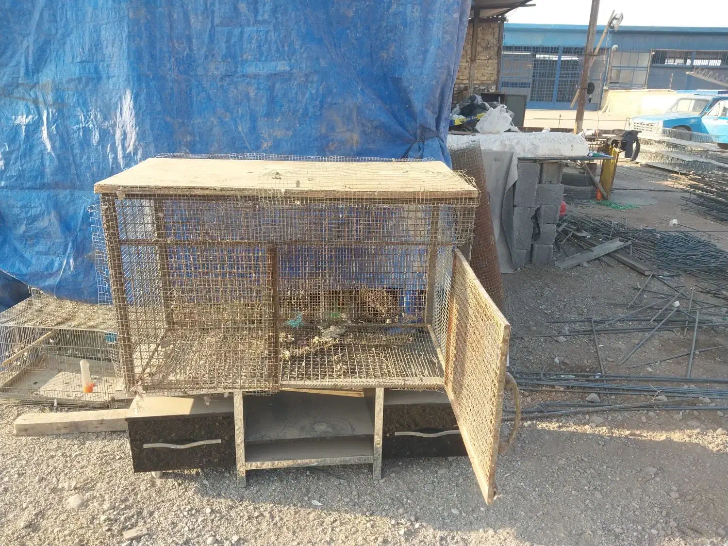 قفس آهنی بسیار محکم|لوازم جانبی حیوانات|اقبالیه, |دیوار