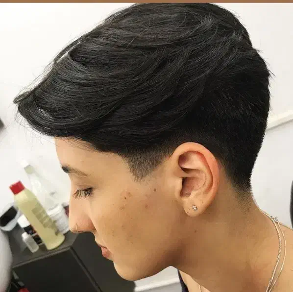 کوتاهی مو ژورنالی مدرن با تخفیف یلدایی|خدمات آرایشگری و زیبایی|مشهد, یوسفیه (شهرک غرب)|دیوار