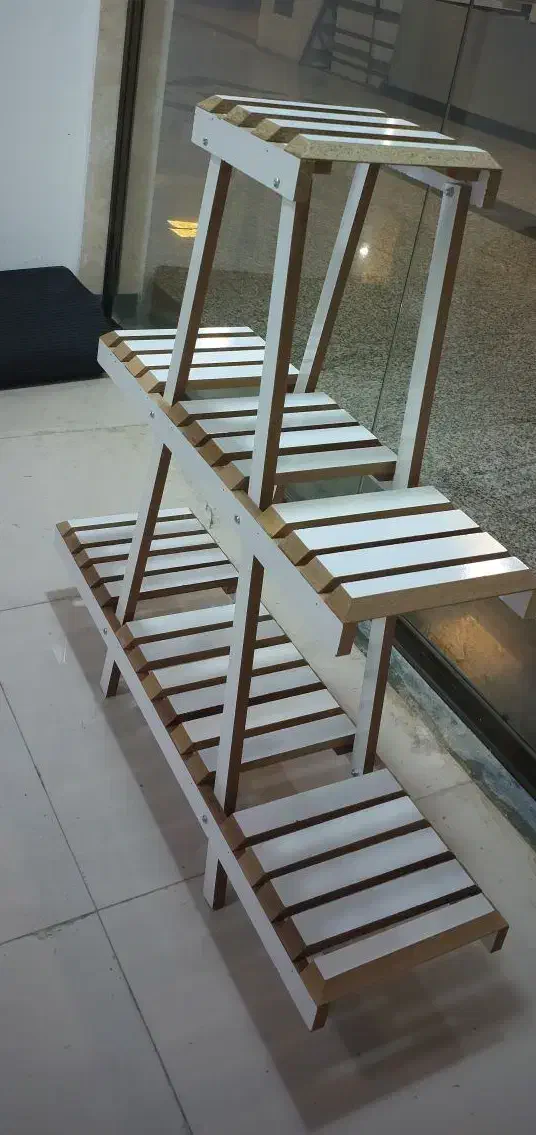 استندگلدان چوبی سفید رنگ سه طبقه نو|صنایع دستی و سایر لوازم تزئینی|گرگان, |دیوار