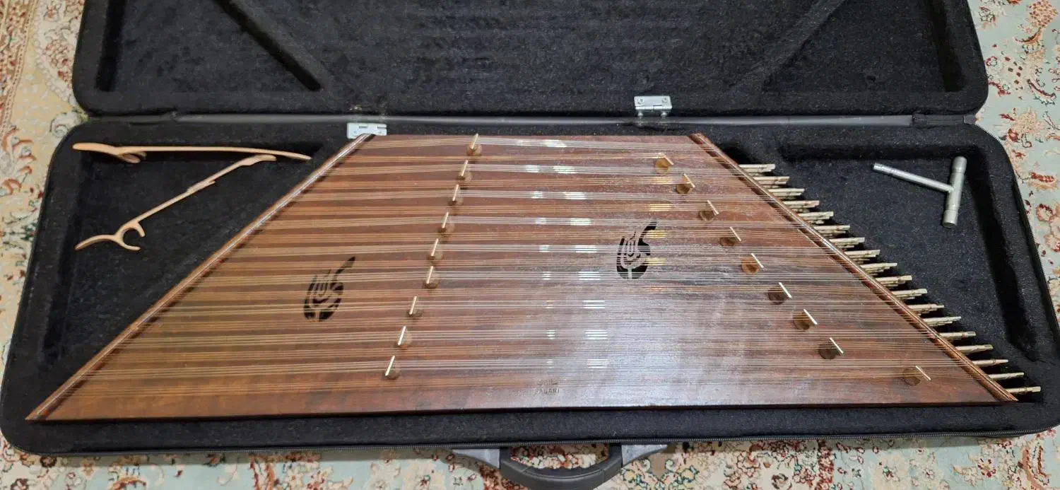 سنتور سالاری|سازهای سنتی|اندیشه, اندیشه فاز ۵|دیوار