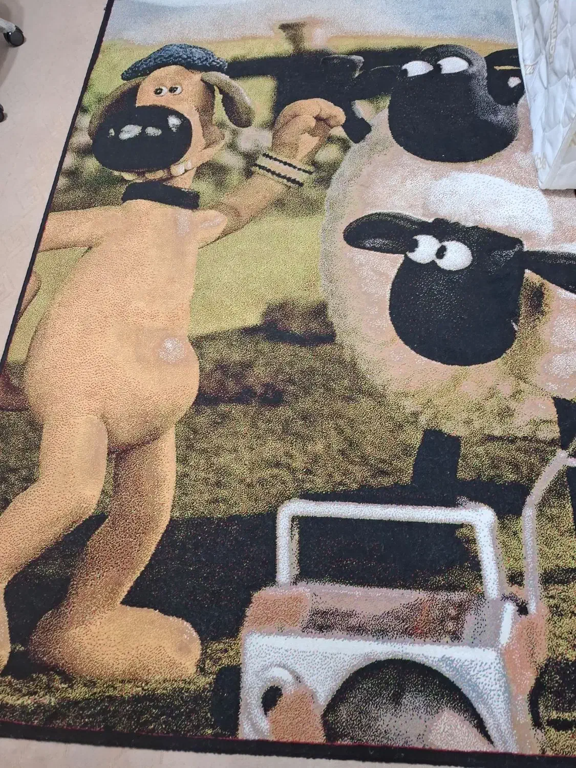 فرش کودک (۴متری)|فرش|اصفهان, خانه اصفهان|دیوار