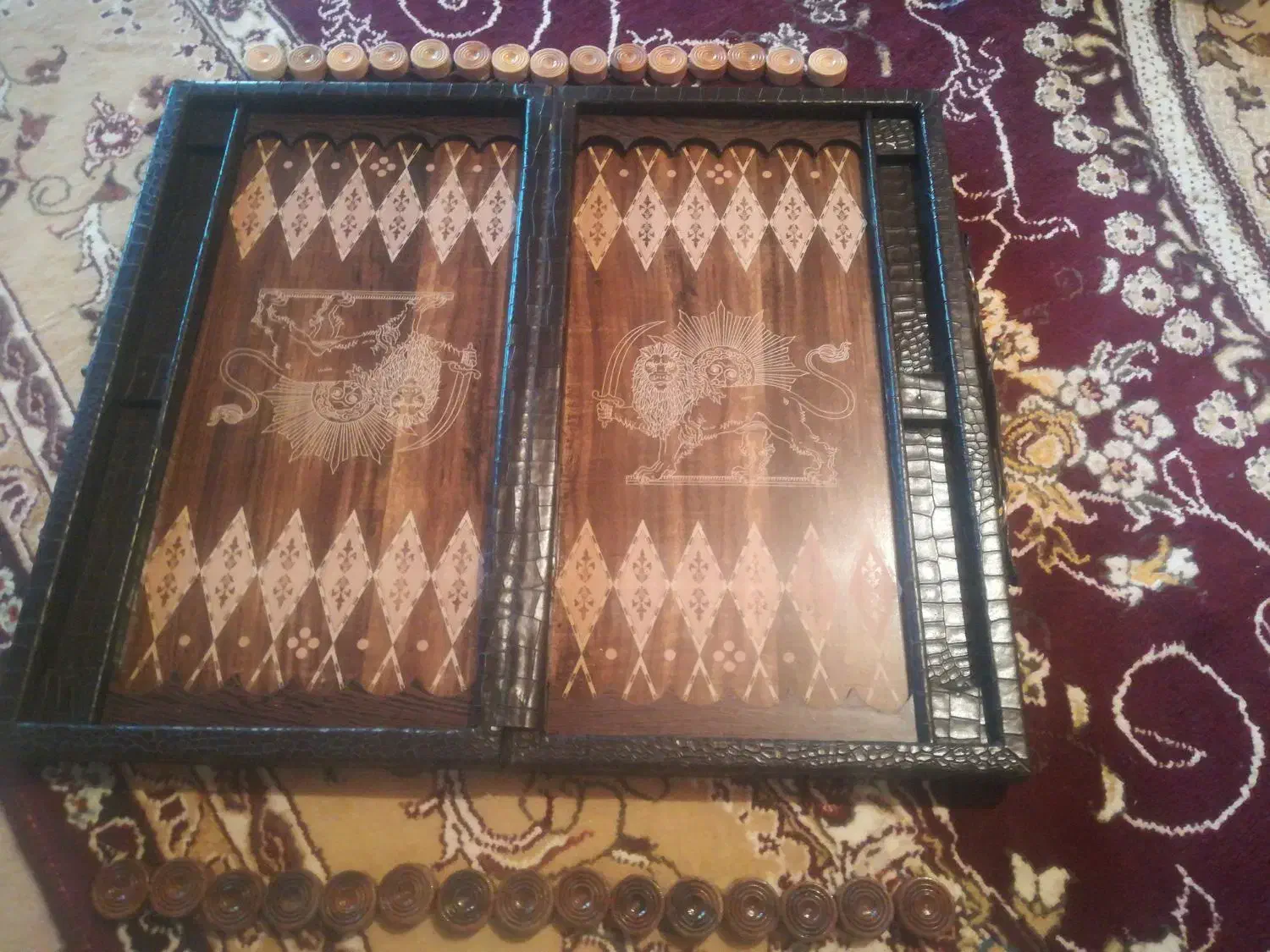 تخته نرد چرم مدل پوست ماری نو نو|کلکسیون و سرگرمی|شیراز, حجت آباد|دیوار