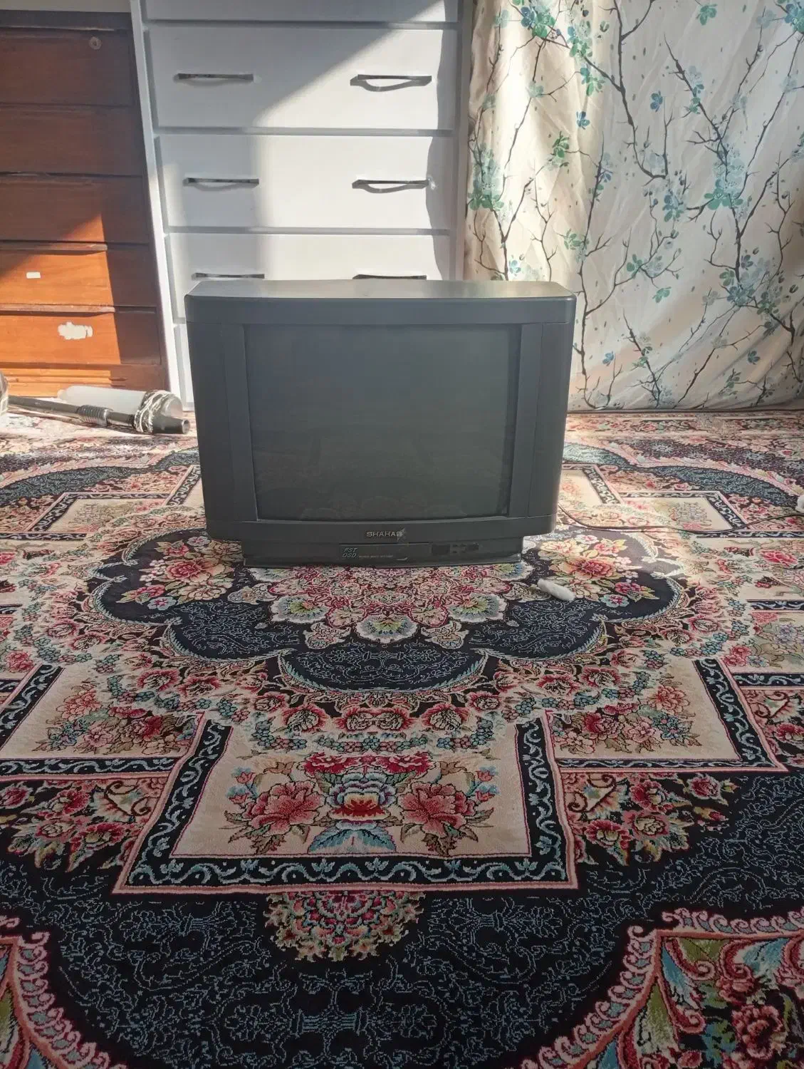 تلویزیون شهاب|تلویزیون و پروژکتور|سنندج, |دیوار