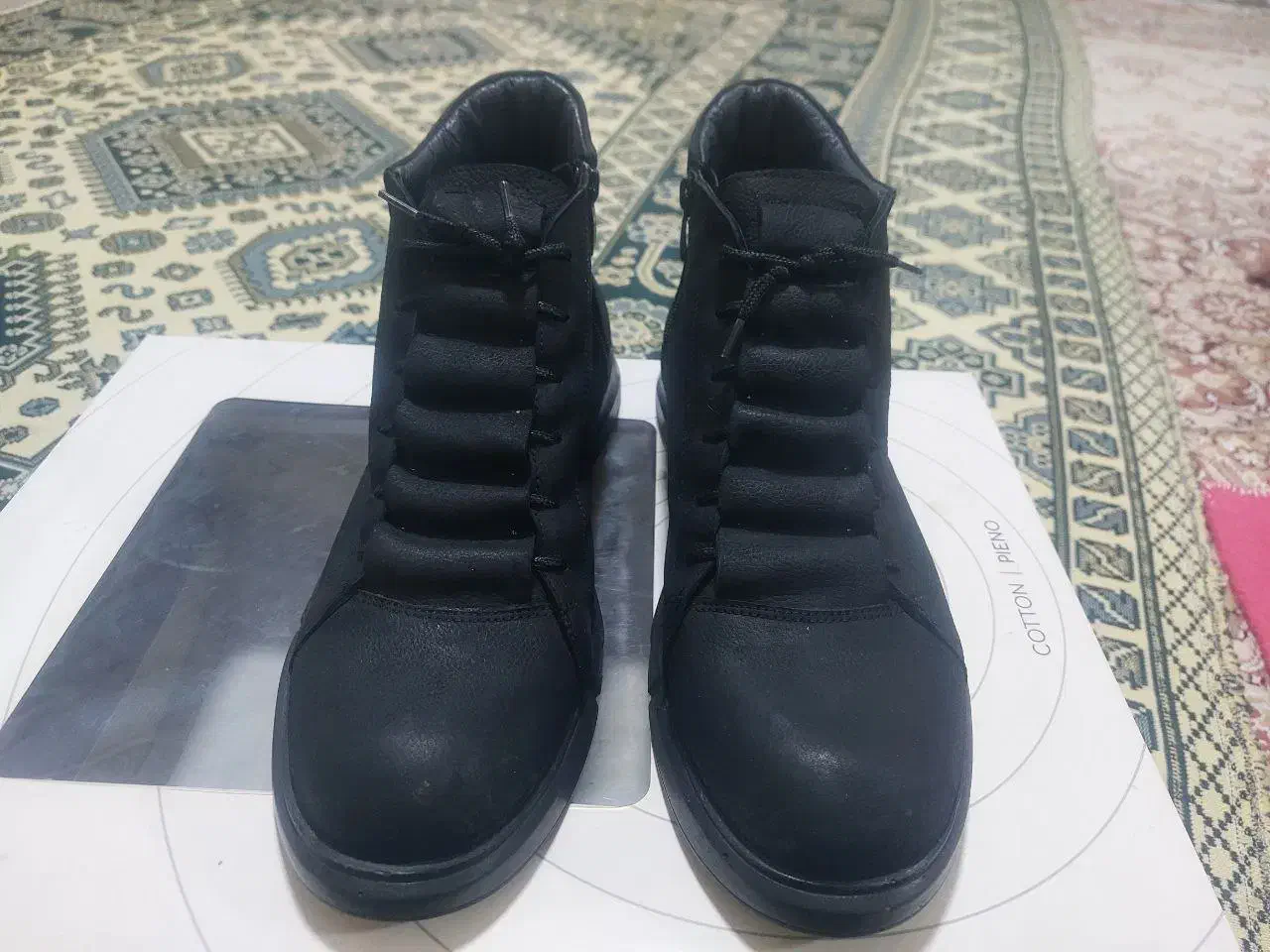 نیم پوتین نو سایز ۴۳ هیچ نپوشیده|کیف، کفش، کمربند|قزوین, |دیوار