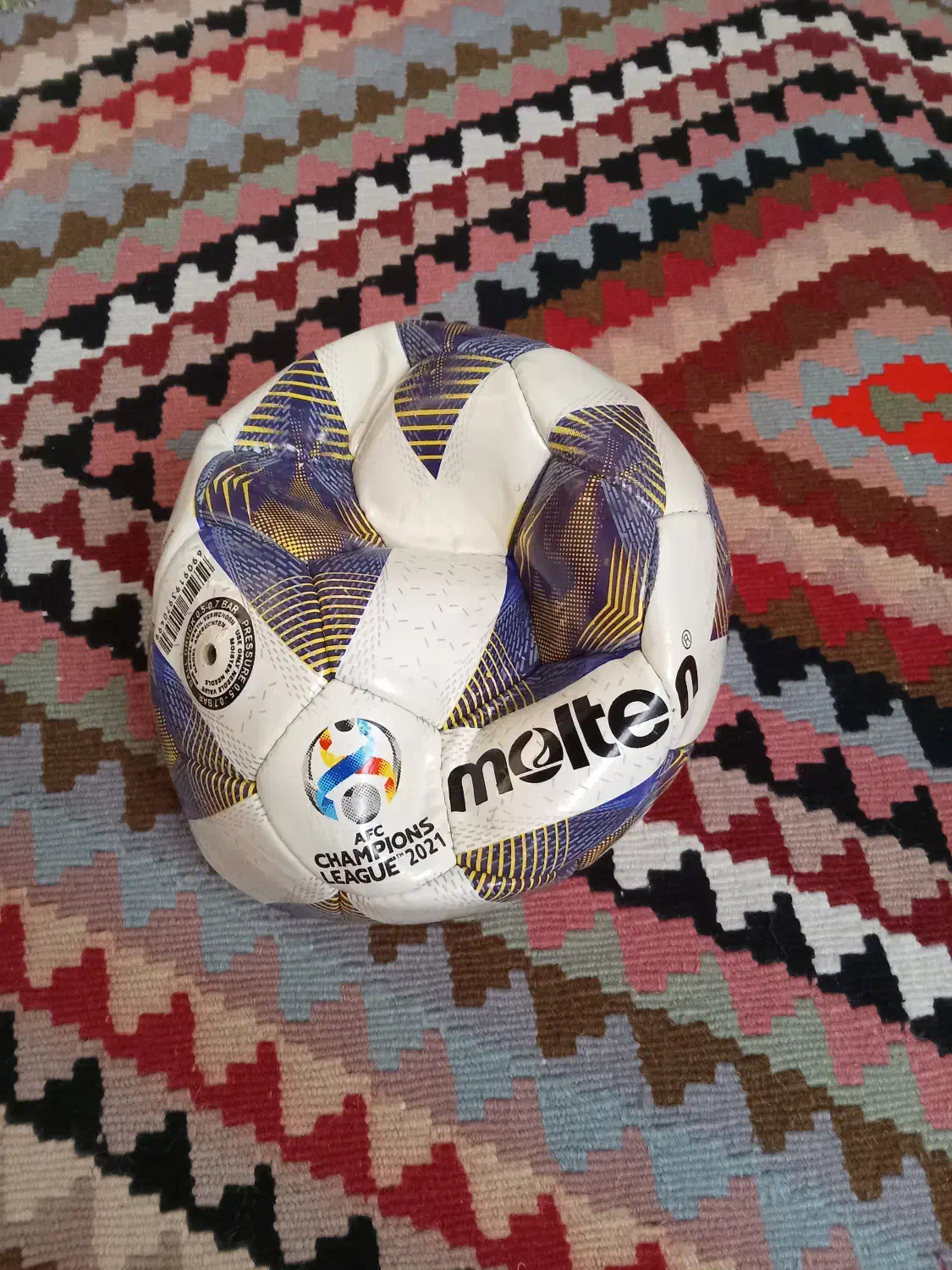 دو عدد توپ مولتن و برازوکا اورجینال|ورزش‌های توپی|زنجان, |دیوار