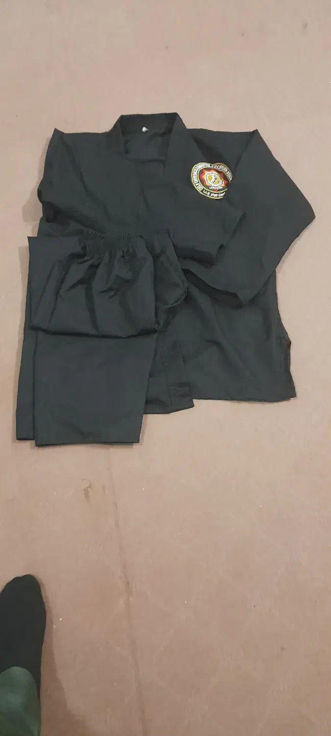 وسایل ورزشی.|تجهیزات ورزشی|سراب, |دیوار